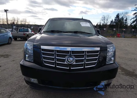 2007 Cadillac Escalade Standard z USA, uszkodzony, nr VIN 1GYFK63867R398307